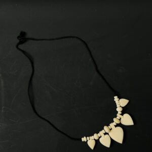 camel-bone-necklace-02